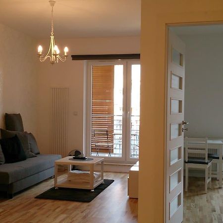 1 Bedroom Francuska Park Apartment Катовіце Екстер'єр фото
