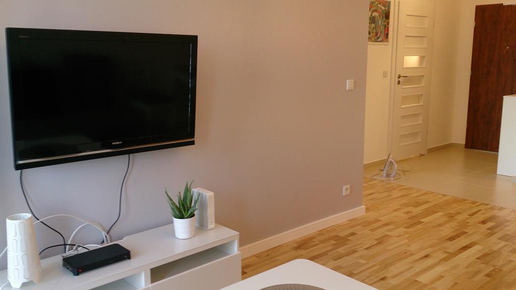 1 Bedroom Francuska Park Apartment Катовіце Екстер'єр фото