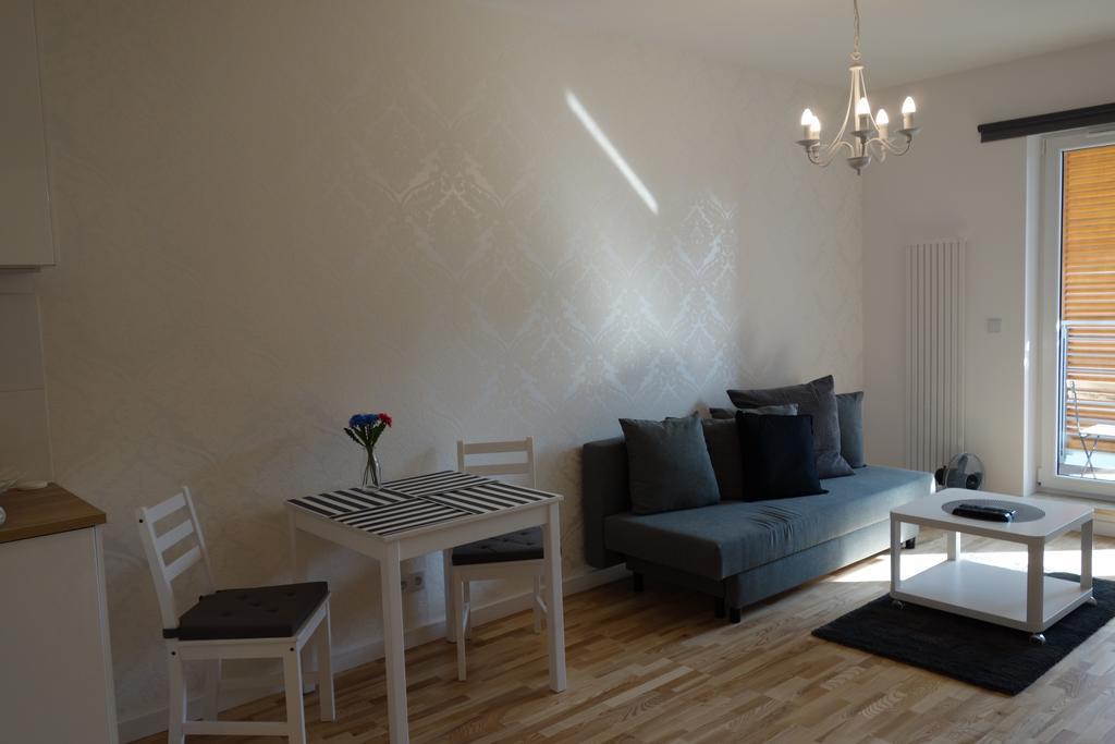 1 Bedroom Francuska Park Apartment Катовіце Екстер'єр фото